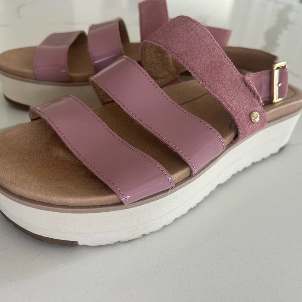 UGG Pink Sandals with Wide Straps and Platform Sole NEW
